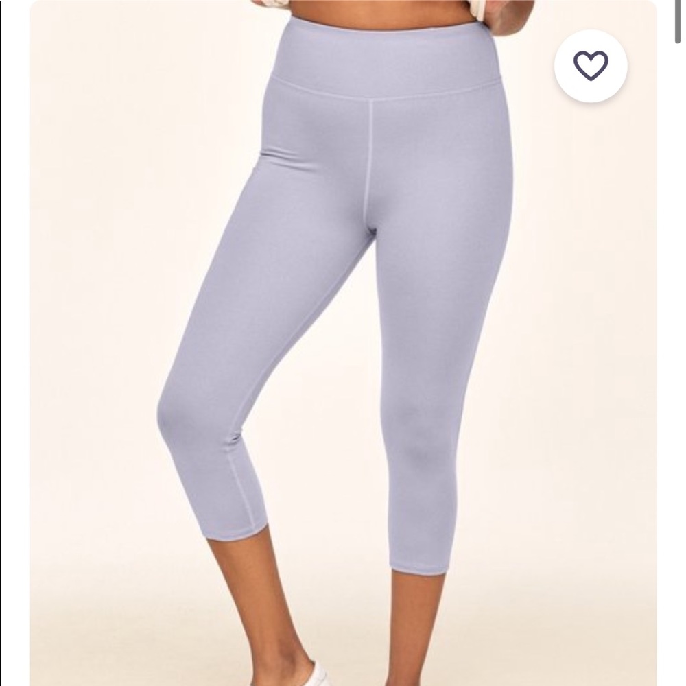 Adore Me Crop Leggings